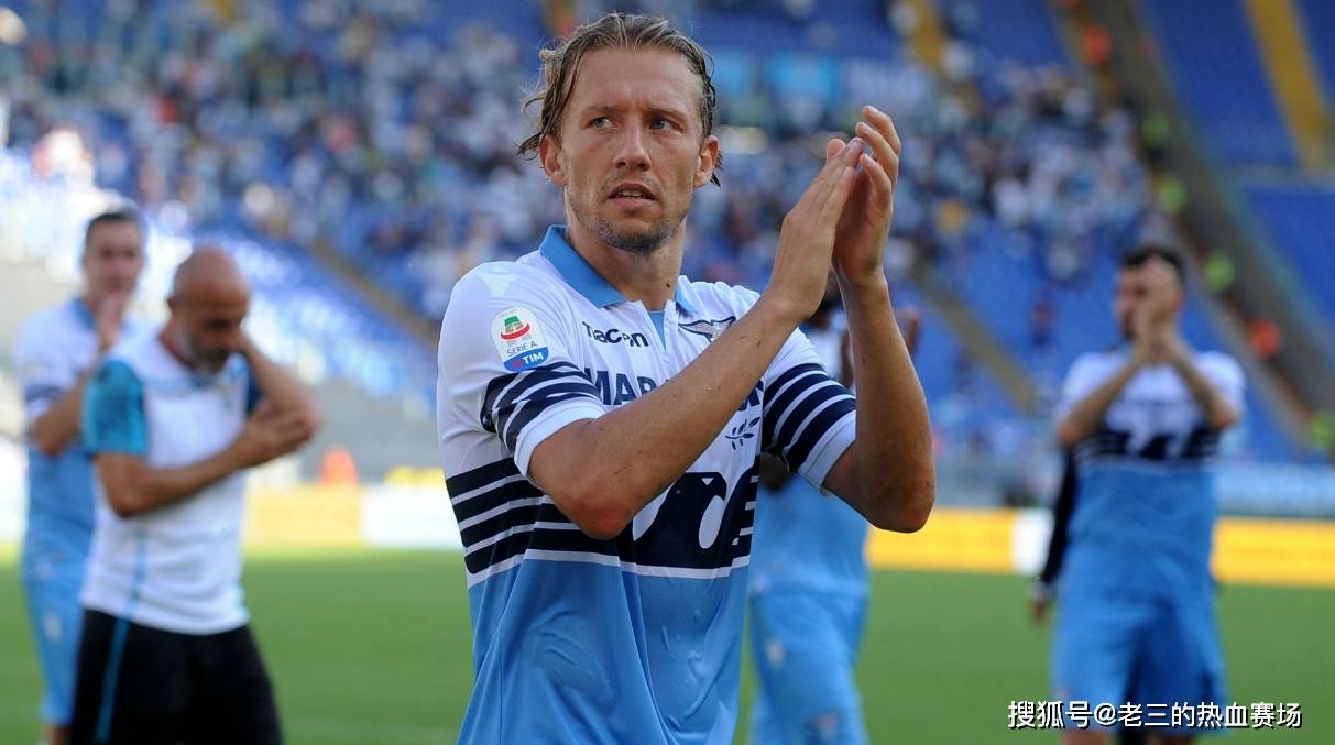 20- 马蒂亚·扎卡尼(前锋),10- 路易斯·阿尔贝托(中场),5- 马