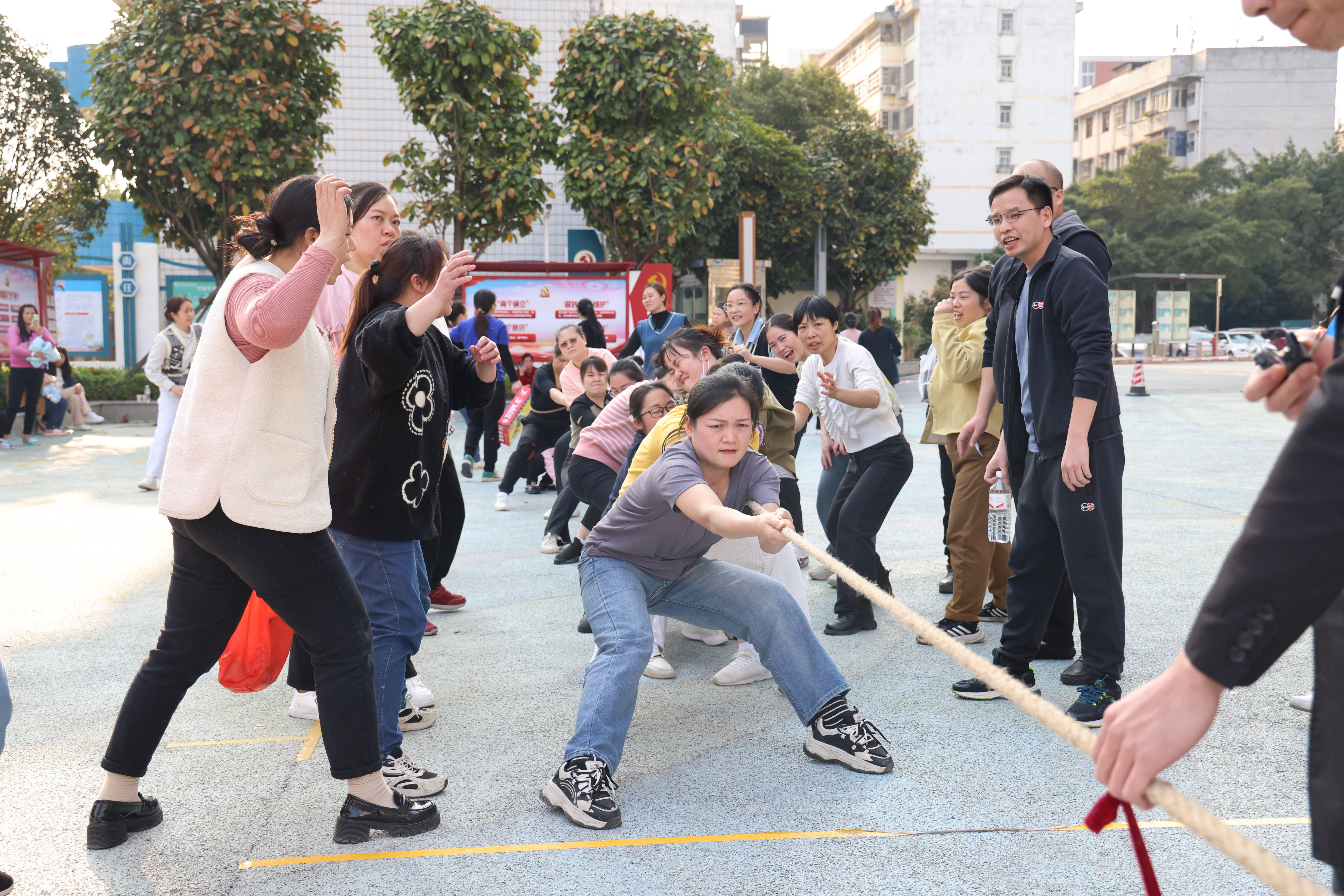 拔河比赛摄影作品图片