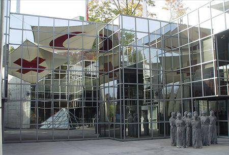 被仿造最多的瓷器,身价上亿,却在一次地震中伤痕累累_成化_刘益谦