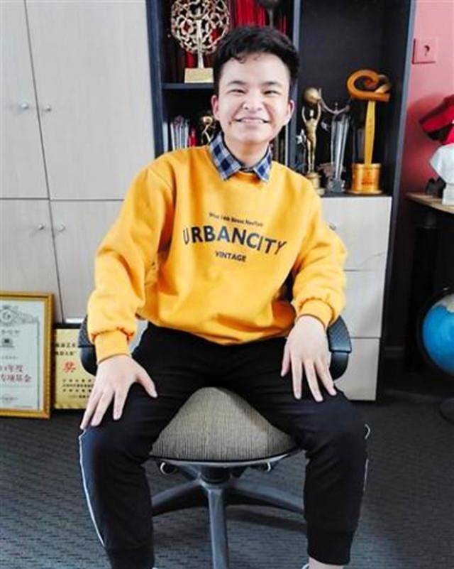 林浩改变了自己的梦想,成为了一名演员,他已经出演过好几部电影,并且