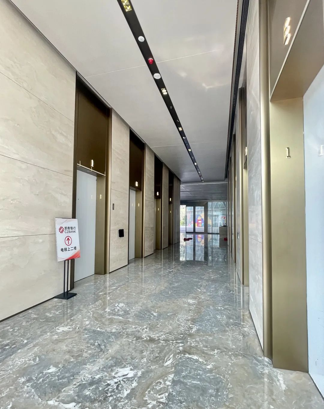 南山科技园旁【立润富达广场】一手甲级写字楼发售|200㎡起售|现楼即