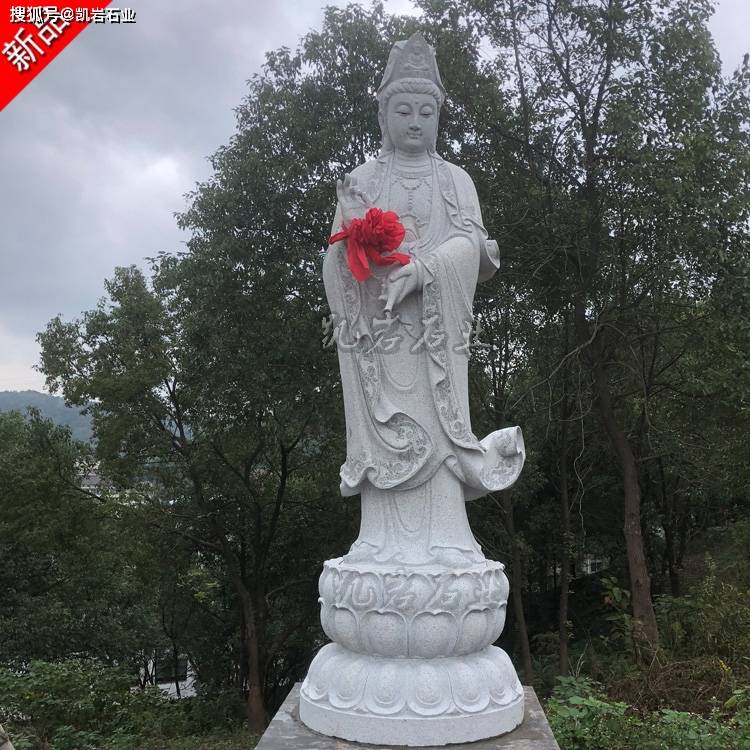 石雕观音菩萨介绍寺院观音菩萨石雕图集大全