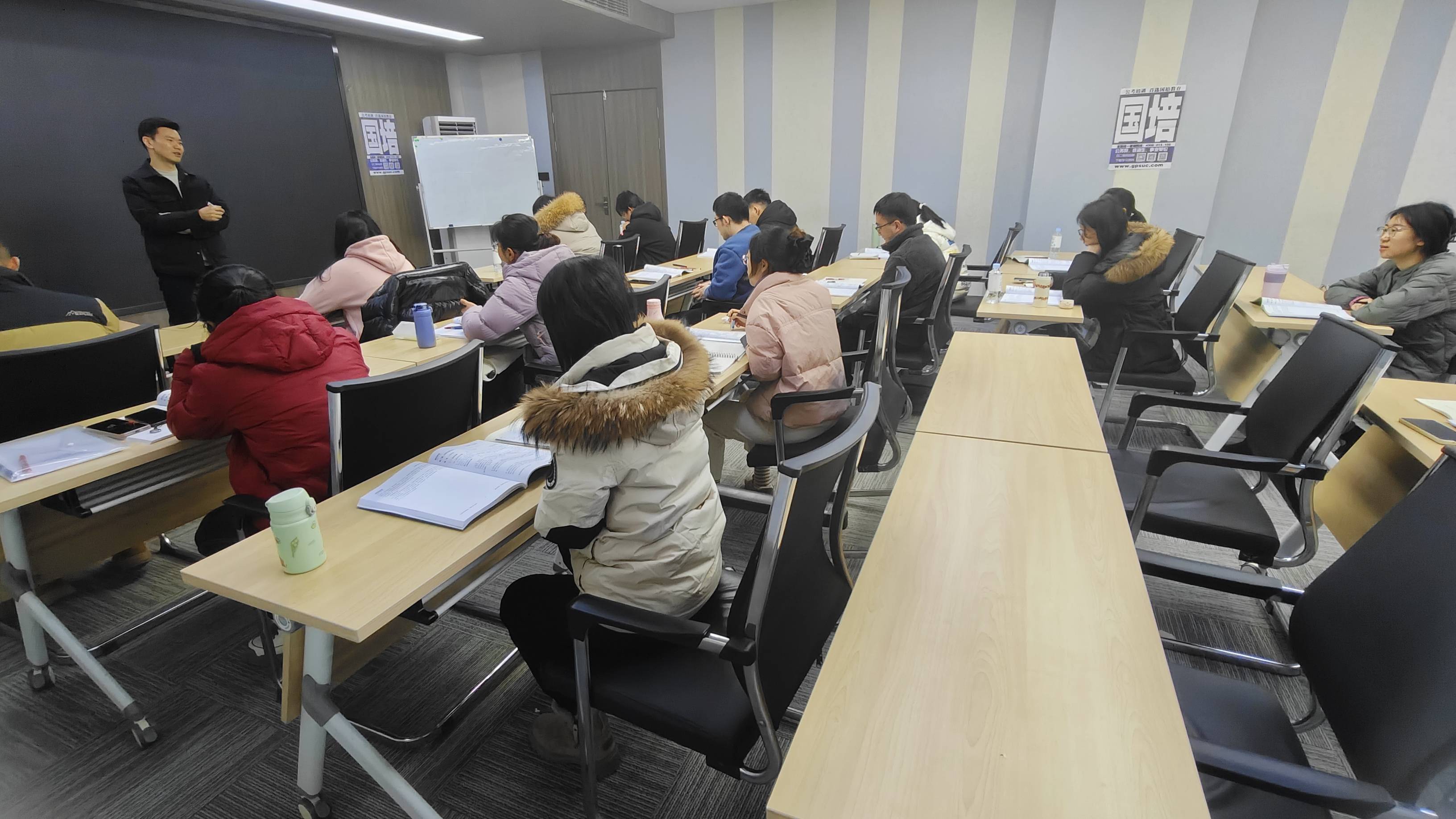 国培教育2024江西省南昌市公务员面试培训班怎么选面试技巧