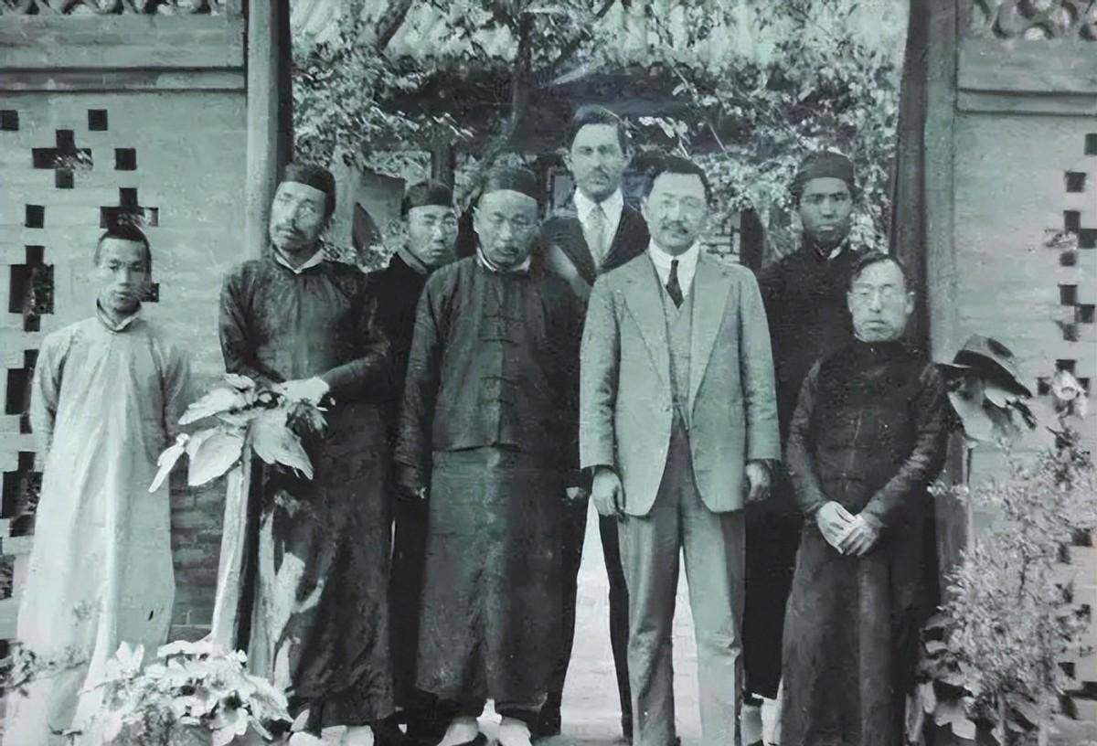 原创杜鲁门曾调查孔家在美国的财产结果出来后忍不住大骂都是强盗