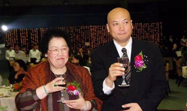中国女富豪嫁给唐僧北京整条街都是她的更让人敬佩的是这件事