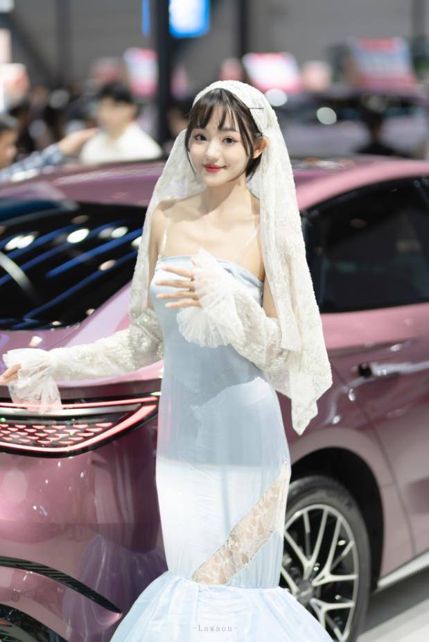 海口国际车展的车模小姐姐们_搜狐汽车_搜狐网