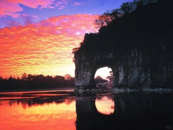 广西旅游攻略必去景点推荐,广西三天两夜旅游攻略,实用攻略赶紧收藏