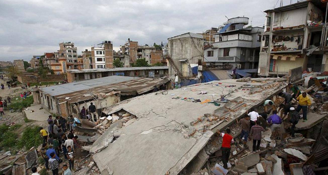 尼泊尔是一个旅游国家,有大量的外国游客因此滞留在了尼泊尔.