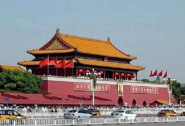 1969年中央下令重建天安门这座历经600年风霜的城楼发生了什么