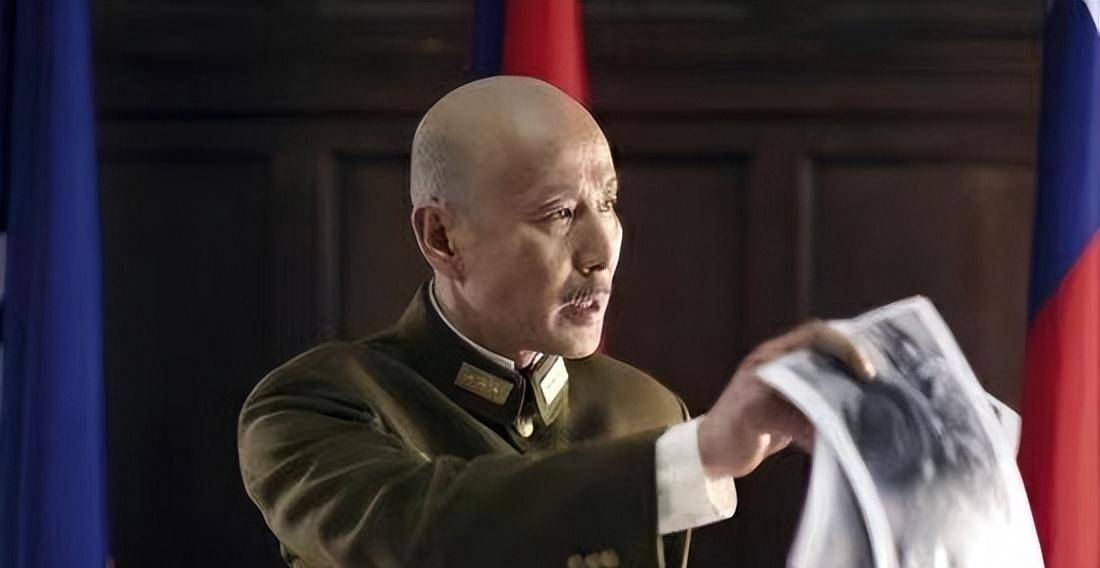 原创96年一名7旬老人来我军某部大喊报告首长任务完成请指示