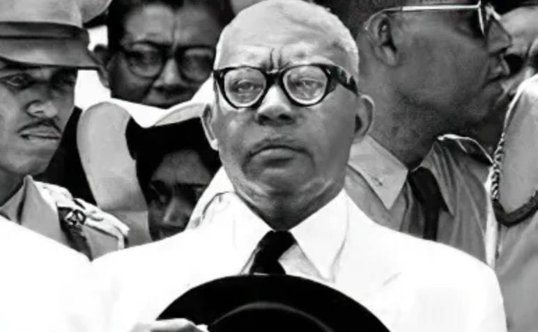 原创19岁当总统把海地搞成最穷国家自己却做了拉美首富为何