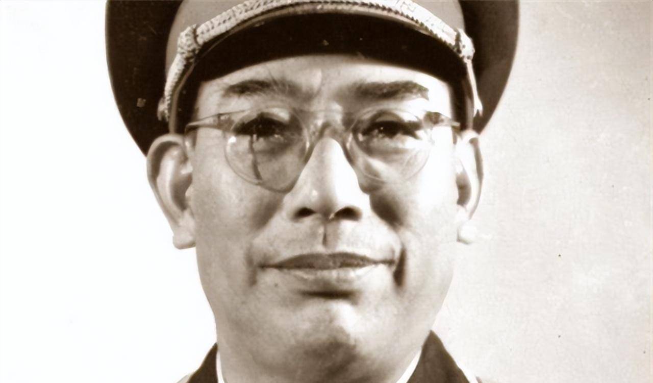 林伯渠,打听10年未见的丈夫,说出名字后被急送延安_许光达_邹靖_革命