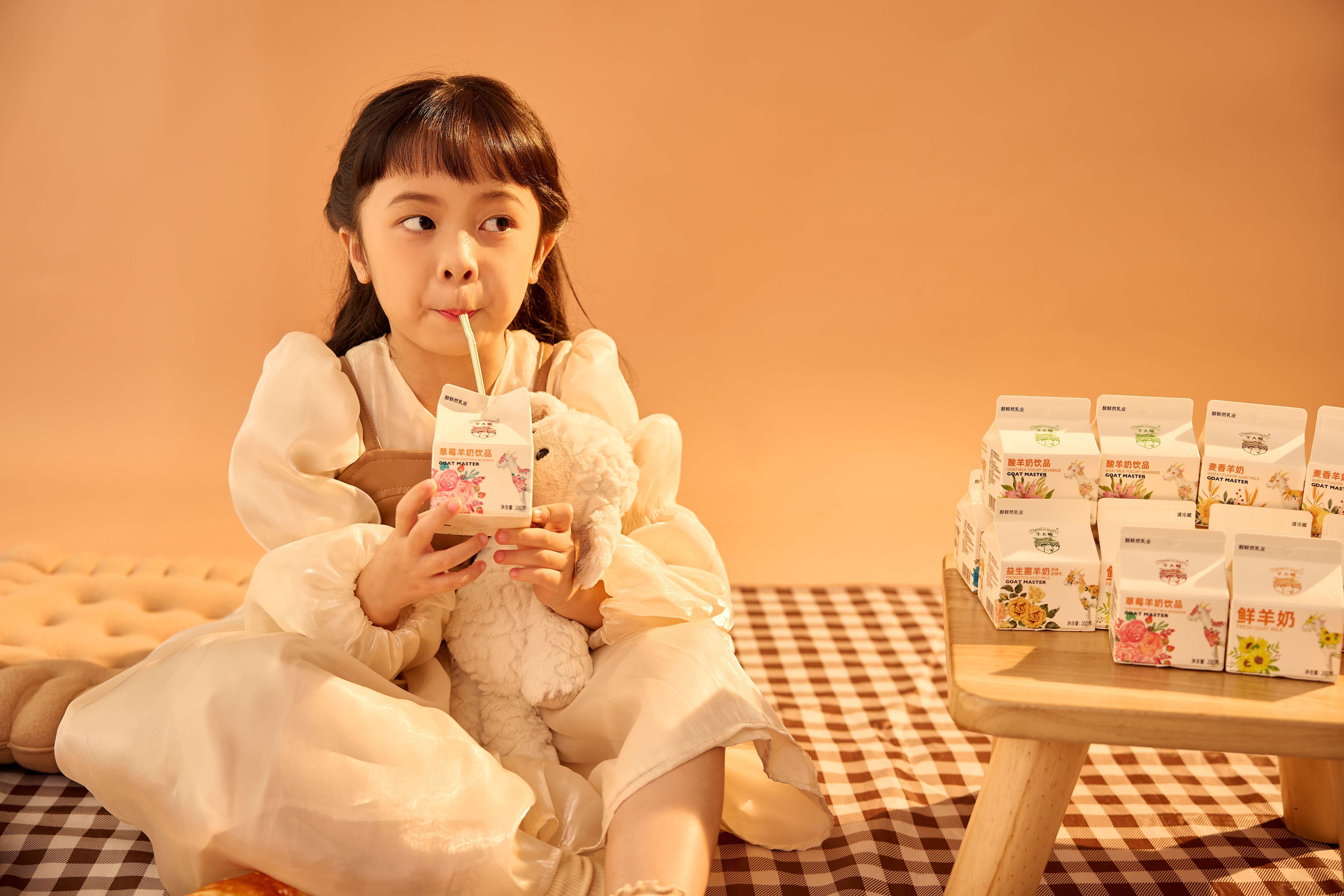 羊大师探索春天喝羊奶的益处_人体_营养_老年人