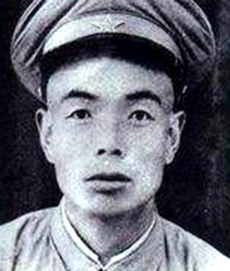 原创他担任了14年兰州军区司令员也担任了8年炮兵司令儿子是少将