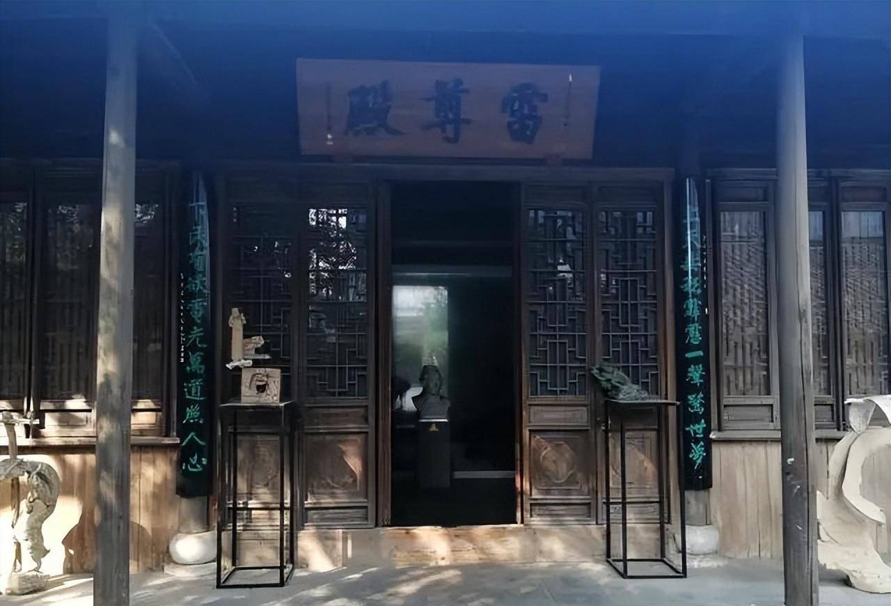 原创瞎子阿炳逛窑子抽大烟凭啥被誉为中国贝多芬呢