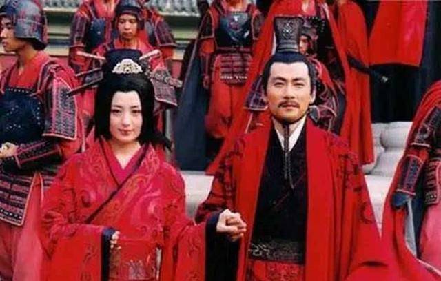 创作者
            那个人帮汉文帝赚了十元，秦朝三分之一本家都是他搞的，后死得一塌糊涂(图4)