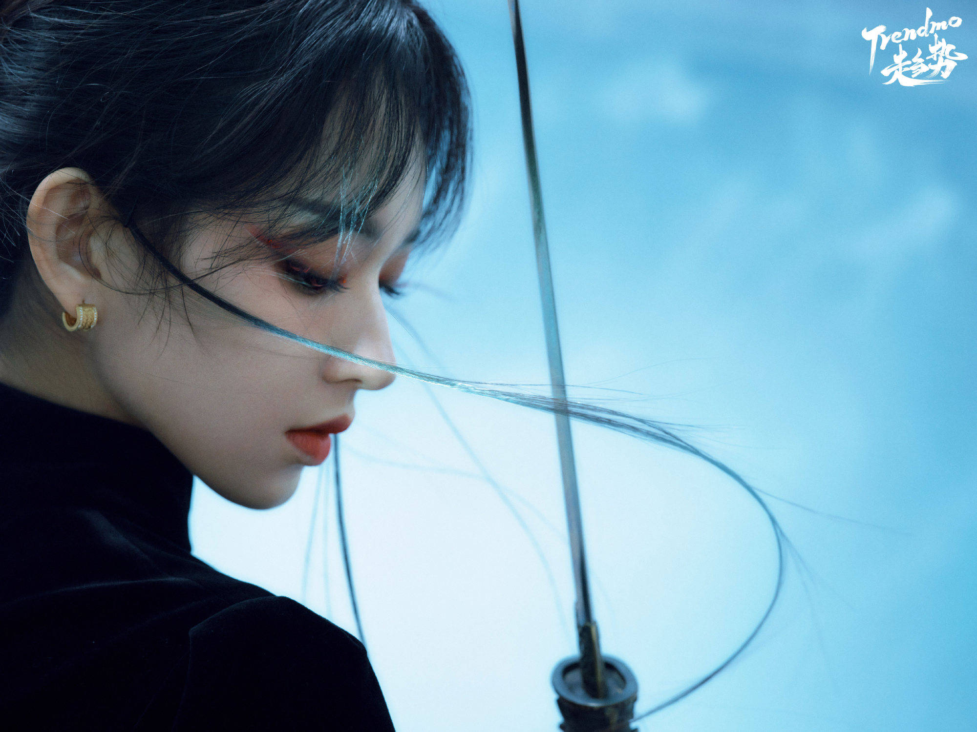 程潇手执弓箭侠女气息满满 红黑眼线锐利似凤羽-搜狐大视野-搜狐新闻