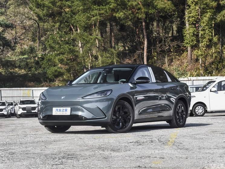 高效环保的江铃新能源电动汽车e200助力环保出行