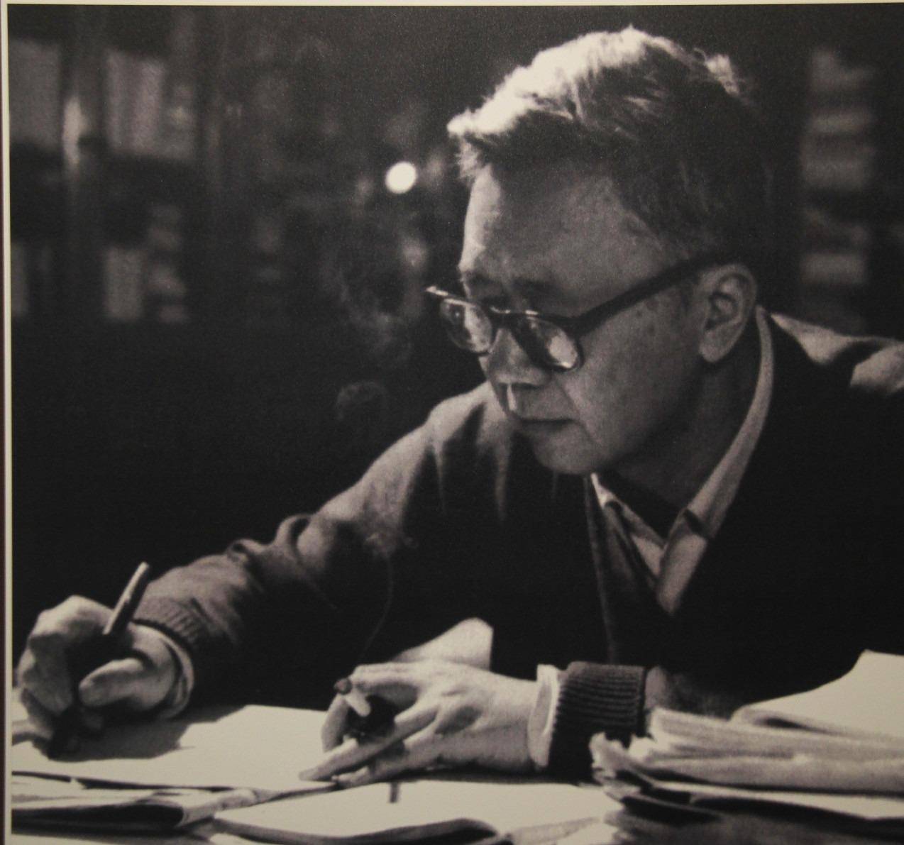 原创华罗庚仅初中文凭勤勉半生终成数学巨匠去世前6小时仍演讲