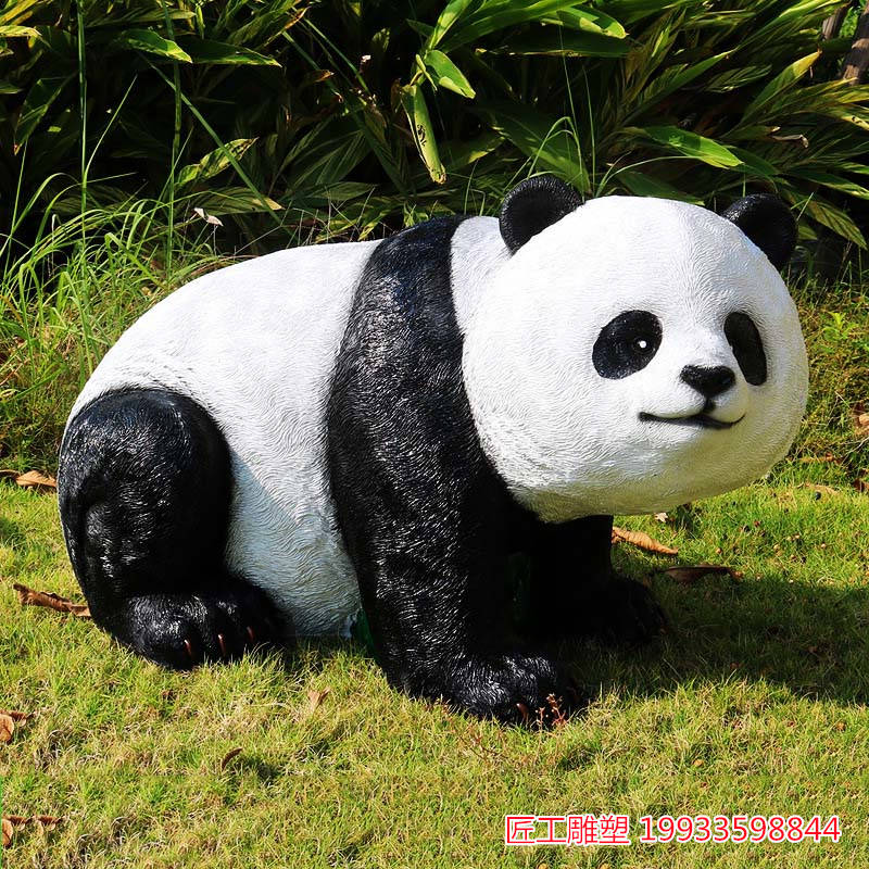 玻璃钢仿真大熊猫雕塑草坪动物美陈小品雕塑