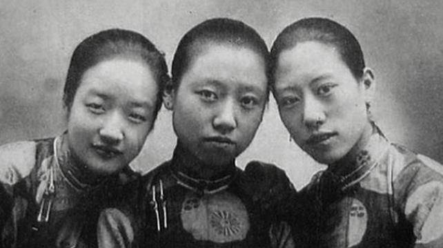 原创盛爱颐初恋强遭拆散母亲嫌弃男友家庭谁知多年后竟高不可攀