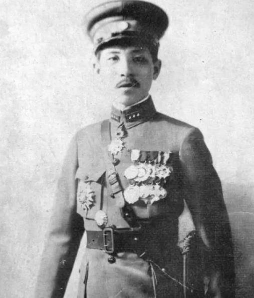 锅炉工娶了个时髦女人不做家务爱打扮至死不说自己真实身份