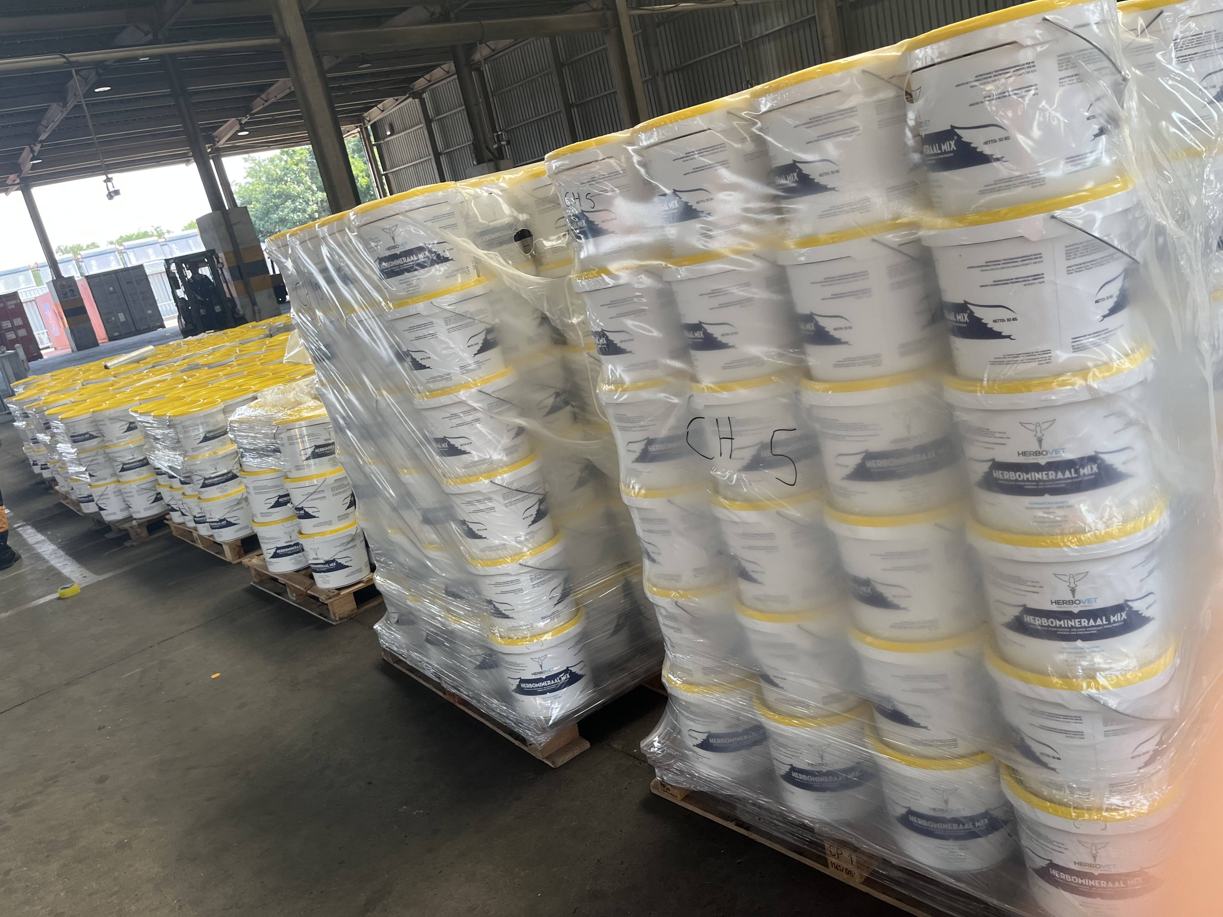 聚酯树脂进口报关清关细节与必备资料_申报_危险品_查验