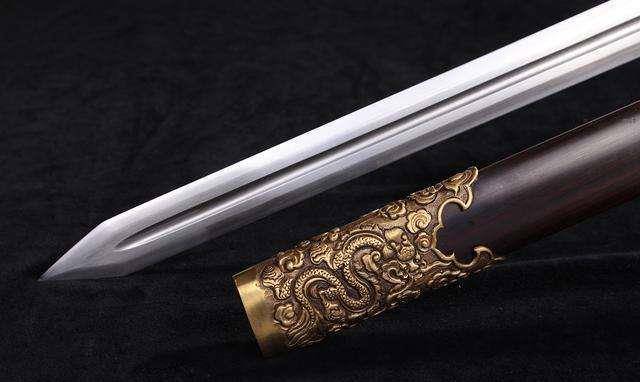 刘备采神铁铸8把神剑为何诸葛亮和赵云能获赐而马超却得不到