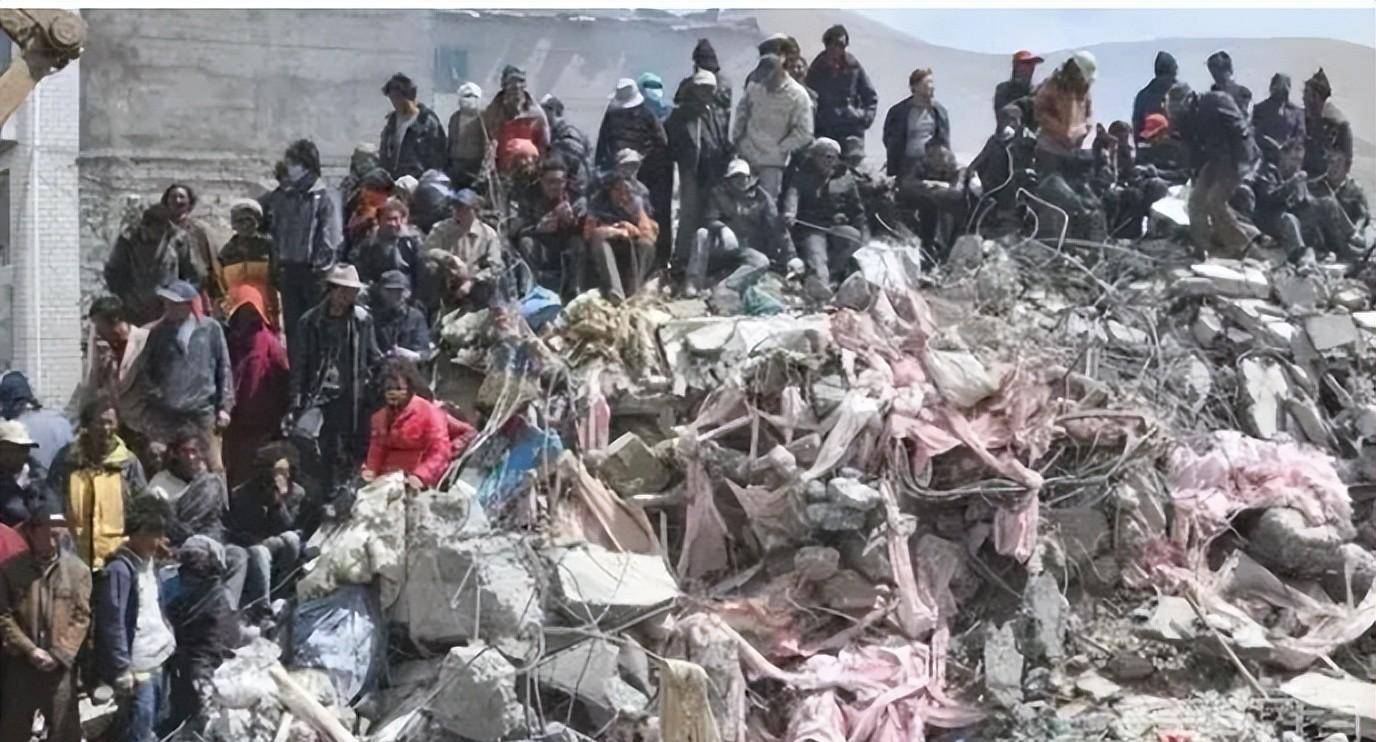 原创世界8大天降之灾盘点人类历史上伤亡巨大的自然灾害