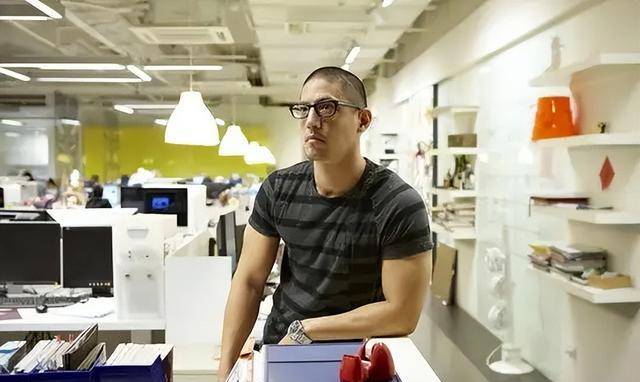 原创2017年蒋家四代孙蒋友柏回乡承包工程不只为赚钱也是为理想