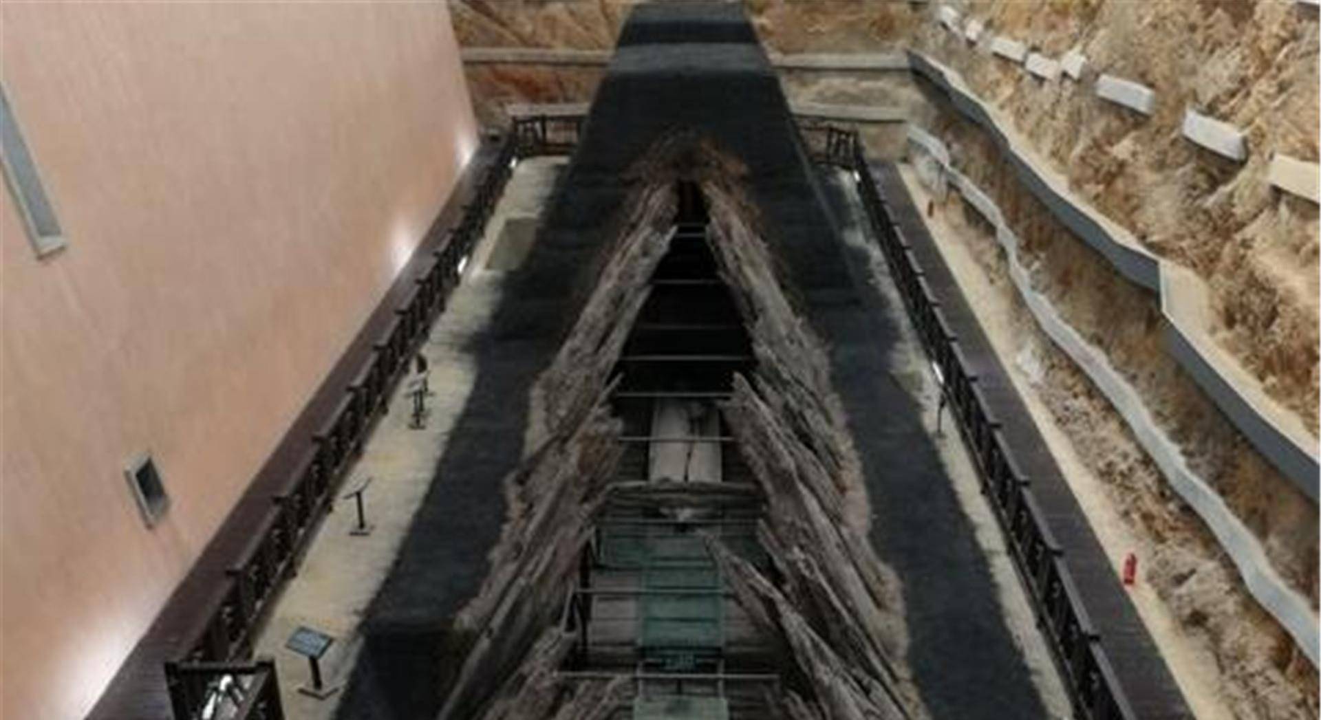 160万平米王陵,文物价值堪比秦始皇陵,考古队赞叹不已_进行_古墓_座王