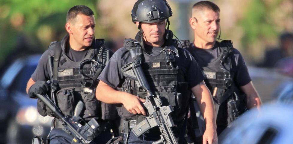 原创原创2022年华裔女博士被9名美国警察枪杀原因竟是拒缴物业费