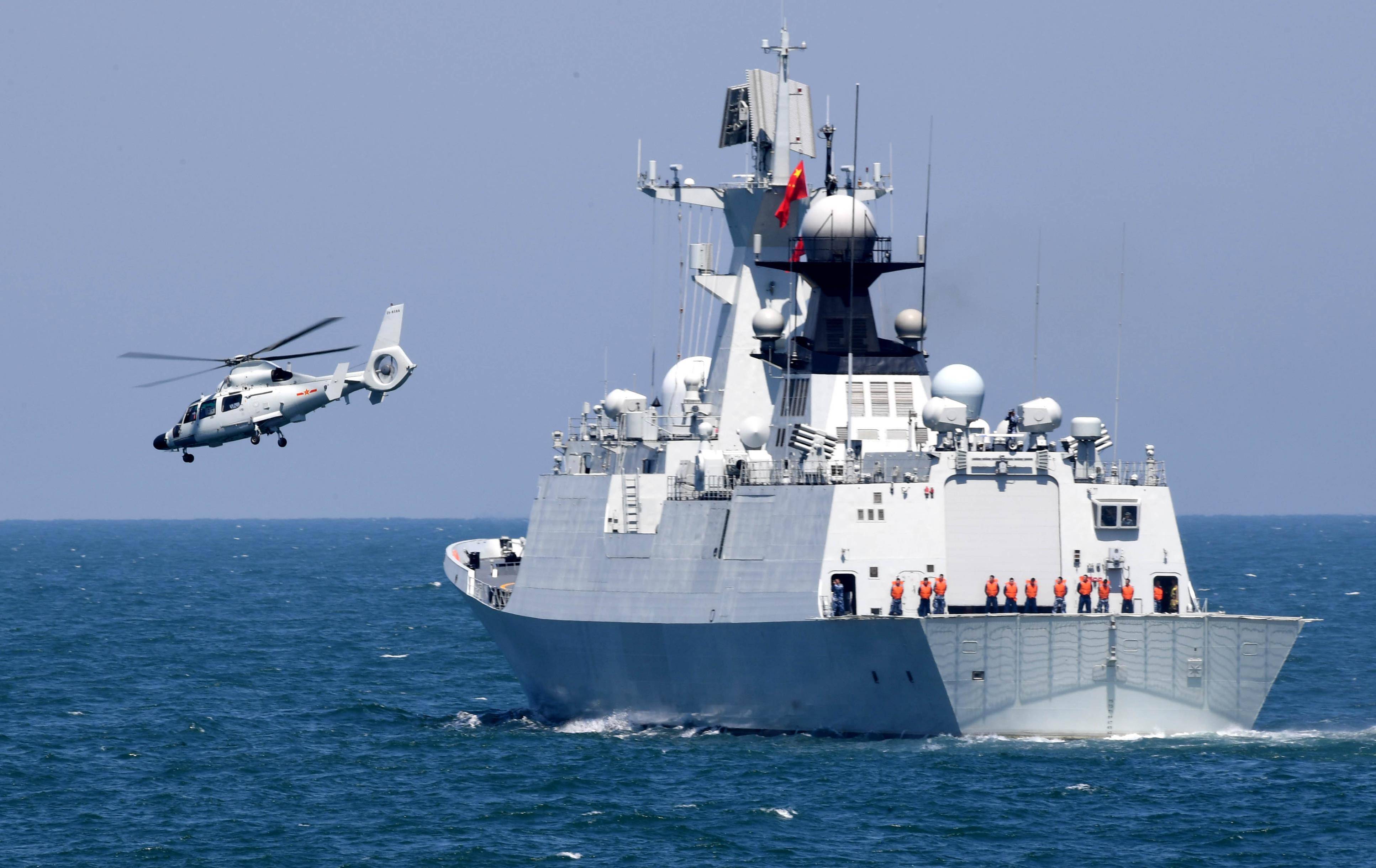 6月27日,英国再次派出了护卫舰和综合补给舰前来骚扰,此时,我军宜宾号