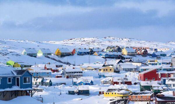 人口虽然只有小小的5万,而且集中在首府努克及周边城镇,但因为自然