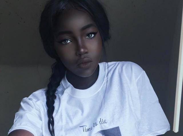 原创原创非洲女孩洛丽塔一张自拍照让世界男人炸锅黑皮肤的她有多美