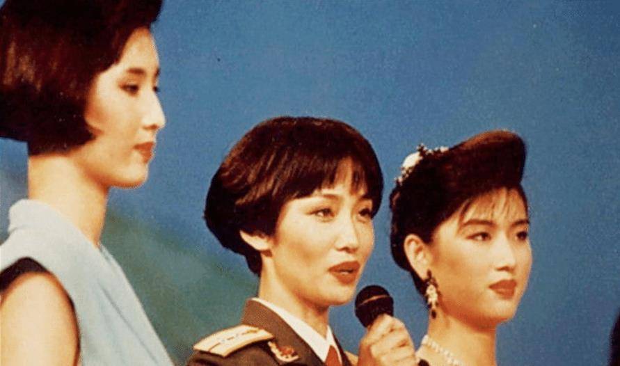 "美女保镖",保护13国元首从未失手,如今53岁过得怎样_边梅_因为_工作