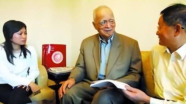 原创原创梁灵光主政厦门18年64岁成为广东省长人民至今没忘活到90