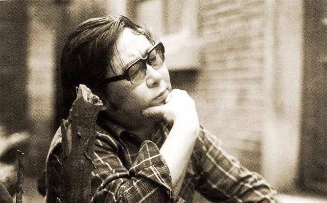 路遥路遥与林达渐渐走到了一起,有时候,交朋友真的要像走夜路一样小心