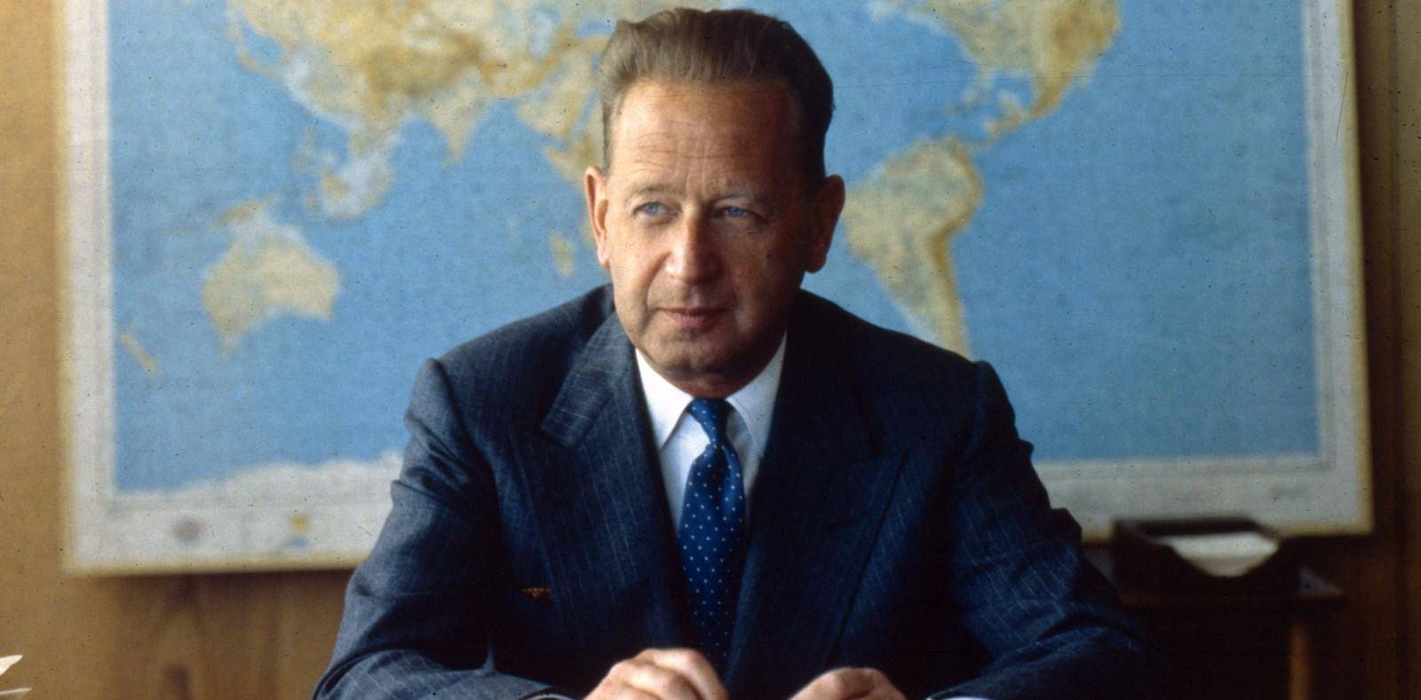 联合国维和部队大战非洲雇佣军,秘书长以身殉职_卢蒙巴_黑人_比利时