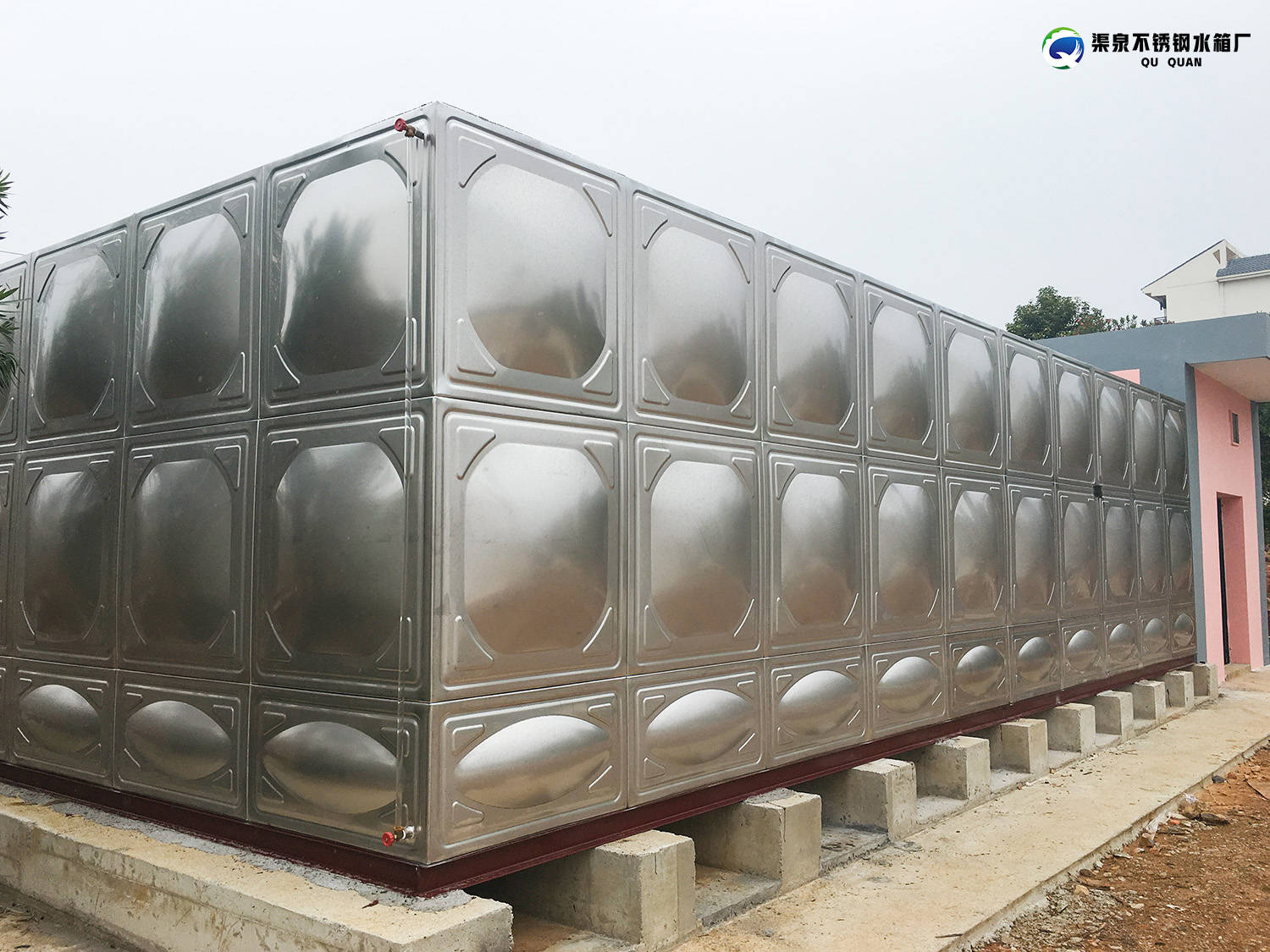 南宁保温水箱厂教您定制学校热水设备水箱