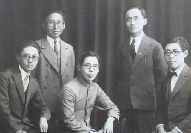 原创董竹君的贵人李崇高他资助开办锦江饭店晚年她却因他吃尽苦头