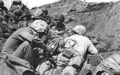 原创原创二战著名插旗照的诅咒六个插旗美军中有三个战死一个冻死街头