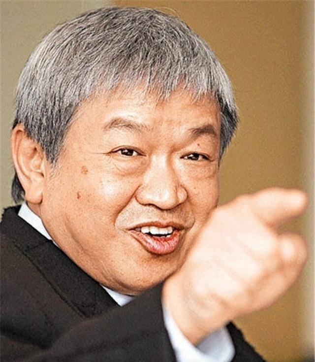 原创打工皇帝霍建宁为李嘉诚家族狂揽2000多亿年薪高达2个亿