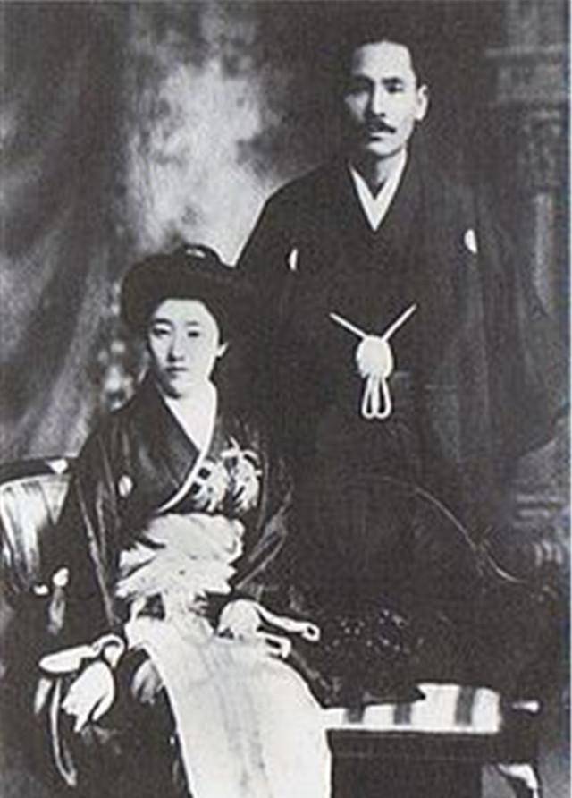 原创15岁嫁给低能儿25岁被哥哥卖给50岁老头爱情频频受挫令人唏嘘