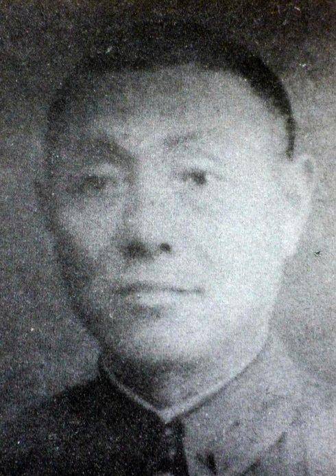 原创原创淞沪会战中川军向文彬团长却只得了少将的空