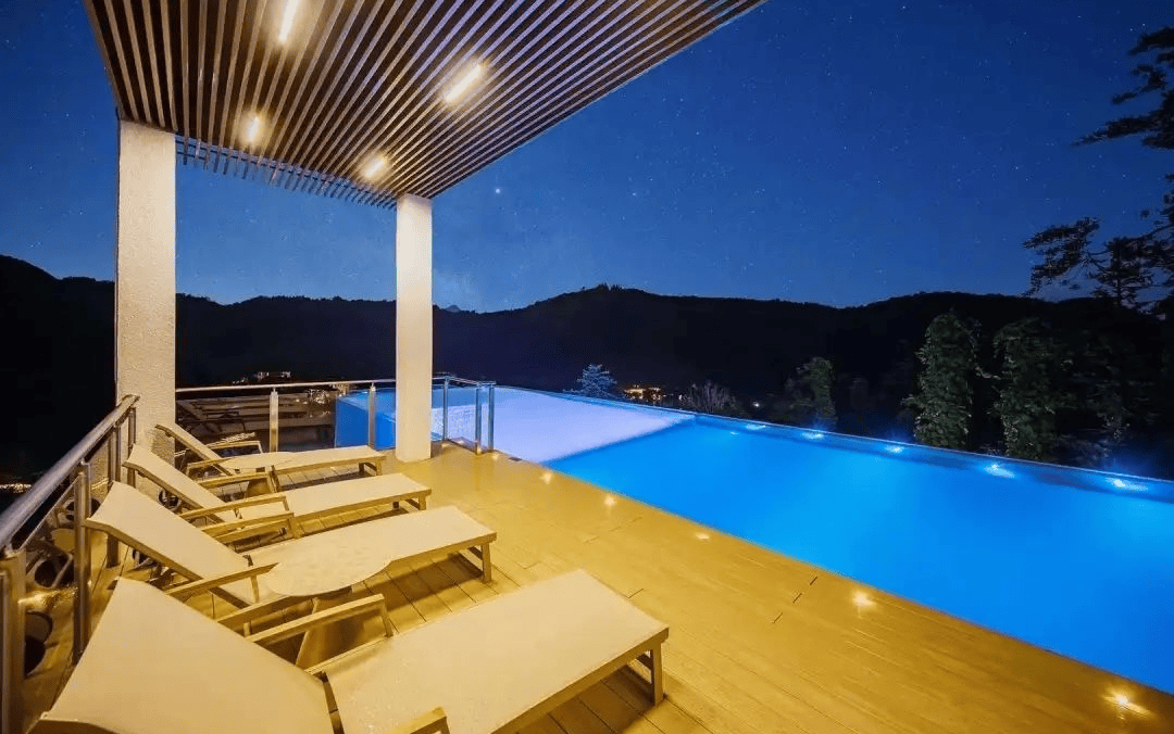 村】售楼处电话-首页网站-售楼中心-楼盘百科详情_泳池_湖山庄_住宅