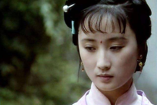 原创红楼梦中最爱林黛玉的不是贾宝玉他娶的妻子都按林黛玉来找