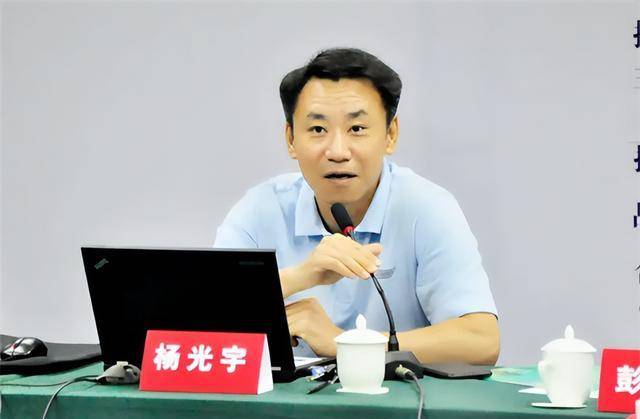 你只知杨振宁82岁娶妻但不知他3个孩子皆人中龙凤业内翘楚