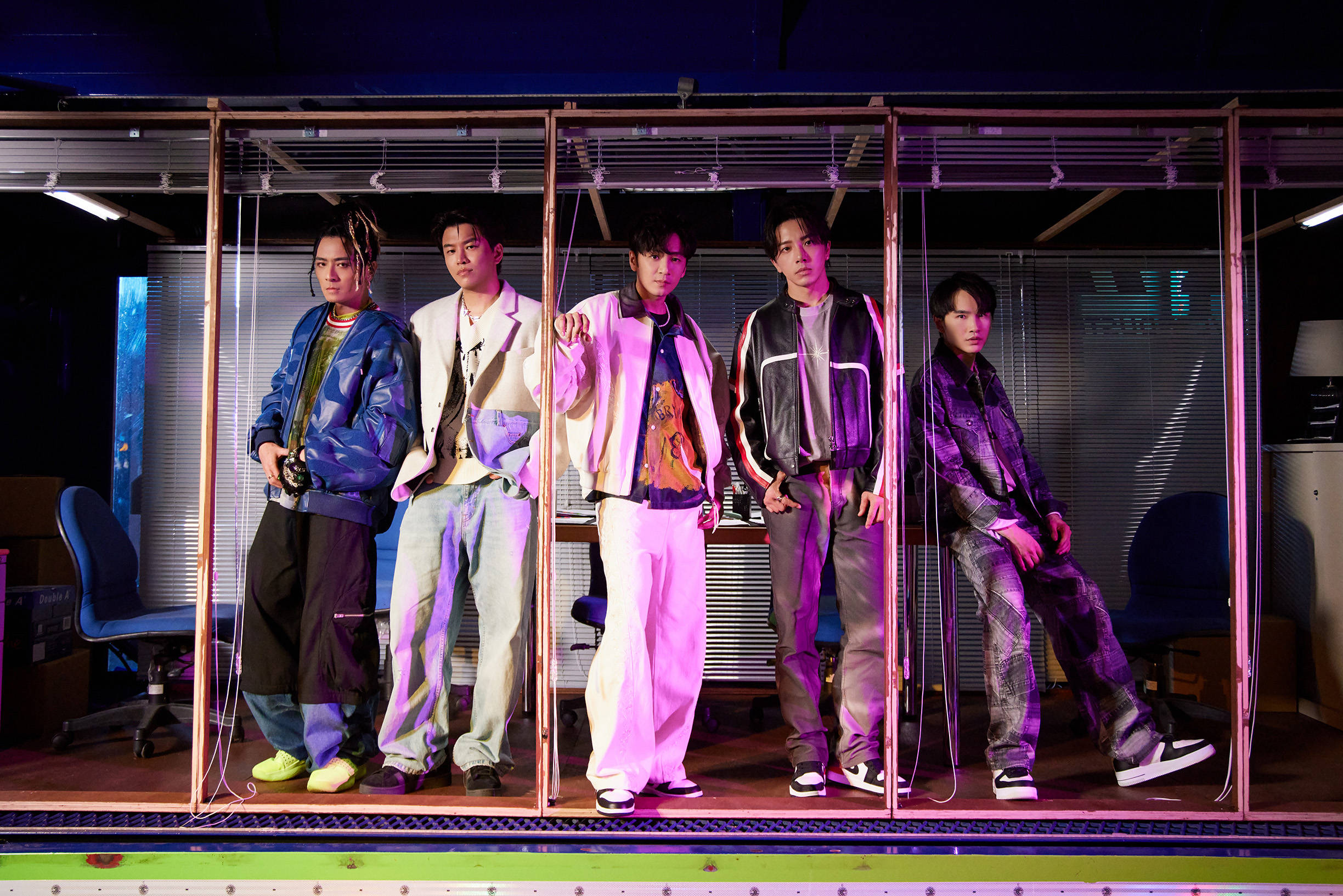 energy最新洗脑舞曲星期五晚上挑战e16蹲