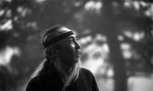 原创逃荒路上妇人挑着两小孩逃命一道士看后大惊你挑的是2条龙